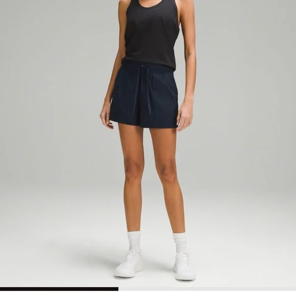 Lululemon Dance Studio High-Rise Short 3.5" *True Navy Size 8 - Picture 6 of 7